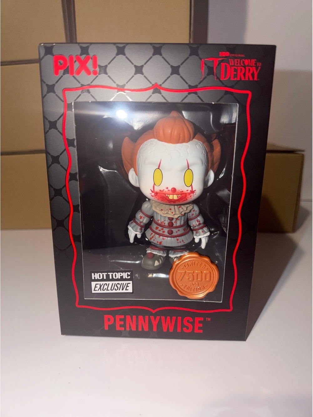 PIX! Pennywise Collectible Figure - Hot Topic Exclusive